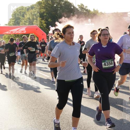 07.09.2025 - BARMER Alsterlauf Yannick Fuchs http://msf.ph/oto/8732481 07.09.2025 09:04:11 Laufen 5403, 4197, 5285, 8463, 4356, 53, 3039 meine-sportfotos.de