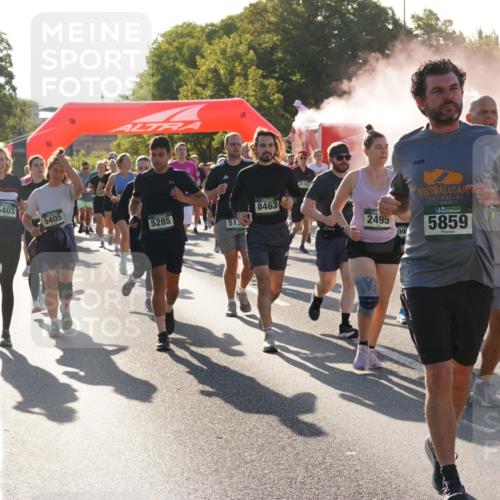 07.09.2025 - BARMER Alsterlauf Yannick Fuchs http://msf.ph/oto/8732485 07.09.2025 09:04:13 Laufen 5403, 5405, 8463, 5285, 513, 2495, 99, 2025, 5859 meine-sportfotos.de