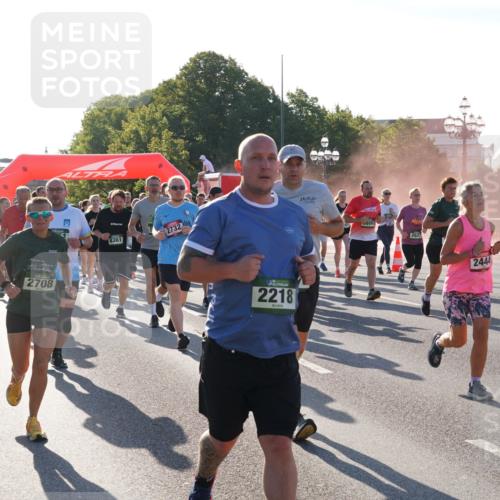 07.09.2025 - BARMER Alsterlauf Yannick Fuchs http://msf.ph/oto/8732632 07.09.2025 09:04:33 Laufen 3960, 2708, 8361, 27324, 2218, 800, 2623, 2444, 4940 meine-sportfotos.de