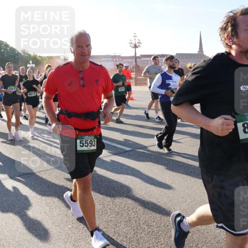 07.09.2025 - BARMER Alsterlauf Yannick Fuchs http://msf.ph/oto/8732666 07.09.2025 09:04:38 Laufen 5638, 3960, 64, 5613, 5593, 6259, 8361 meine-sportfotos.de