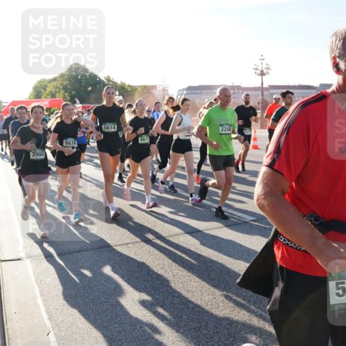 07.09.2025 - BARMER Alsterlauf Yannick Fuchs http://msf.ph/oto/8732672 07.09.2025 09:04:39 Laufen 3960, 5638, 5614, 5613, 2248, 2271, 36, 5593, 30 meine-sportfotos.de