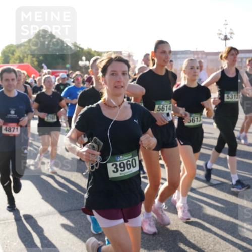 07.09.2025 - BARMER Alsterlauf Yannick Fuchs http://msf.ph/oto/8732683 07.09.2025 09:04:40 Laufen 4871, 3960, 5614, 5613, 5312, 21 meine-sportfotos.de