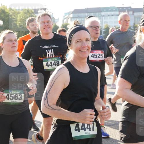 07.09.2025 - BARMER Alsterlauf Yannick Fuchs http://msf.ph/oto/8732720 07.09.2025 09:05:01 Laufen 2674, 36, 4563, 27, 136, 4448, 4525, 4441, 36, 5237 meine-sportfotos.de