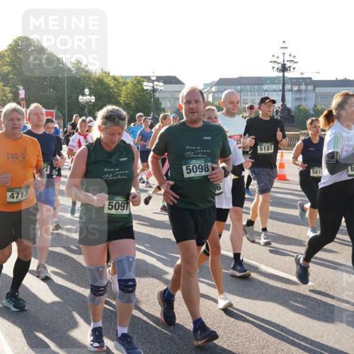 07.09.2025 - BARMER Alsterlauf Yannick Fuchs http://msf.ph/oto/8732839 07.09.2025 09:05:21 Laufen 5727, 6194, 40, 18, 4713, 5097, 5098, 6, 35, 5181, 5611, 606 meine-sportfotos.de