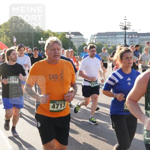 07.09.2025 - BARMER Alsterlauf Yannick Fuchs http://msf.ph/oto/8732847 07.09.2025 09:05:22 Laufen 5727, 5656, 6194, 40, 1, 2315, 4713, 4840, 660414, 36, 509 meine-sportfotos.de