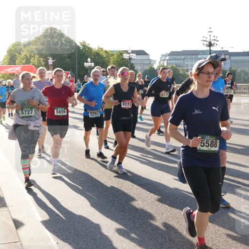 07.09.2025 - BARMER Alsterlauf Yannick Fuchs http://msf.ph/oto/8732864 07.09.2025 09:05:25 Laufen 2018, 6117, 5727, 5656, 5291, 172, 5588, 433 meine-sportfotos.de