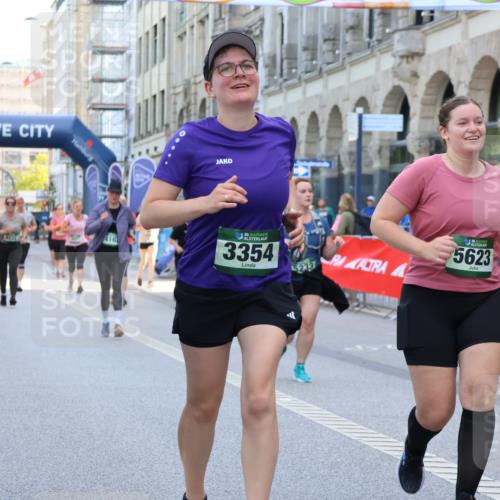 07.09.2025 - BARMER Alsterlauf Strokosch-Dieckow http://msf.ph/oto/8732883 07.09.2025 10:21:41 Ziel 2182, 3185, 3699, 4437, 4448, 4475, 4563, 5030, 5235, 8004 meine-sportfotos.de