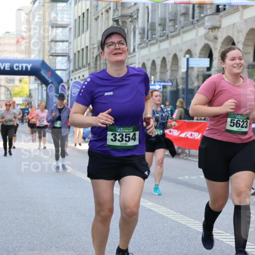 07.09.2025 - BARMER Alsterlauf Strokosch-Dieckow http://msf.ph/oto/8732889 07.09.2025 10:21:41 Ziel 2182, 3185, 3699, 4437, 4448, 4475, 4563, 5030, 5235, 8004 meine-sportfotos.de