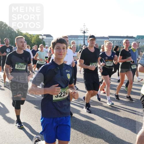 07.09.2025 - BARMER Alsterlauf Yannick Fuchs http://msf.ph/oto/8732912 07.09.2025 09:05:49 Laufen 5978, 3902, 3381, 0445, 38, 4567, 5224, 2030, 3511 meine-sportfotos.de