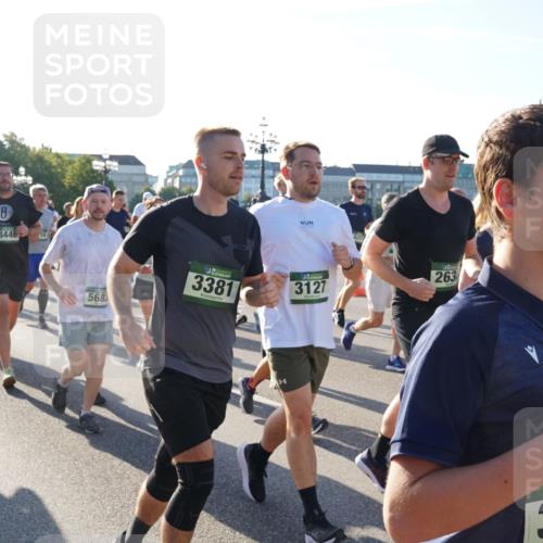 07.09.2025 - BARMER Alsterlauf Yannick Fuchs http://msf.ph/oto/8732913 07.09.2025 09:05:50 Laufen 3902, 8446, 568, 3381, 3127, 263, 36, 32 meine-sportfotos.de