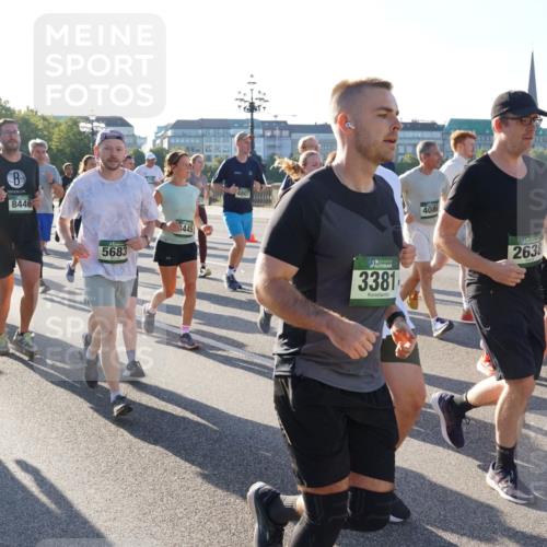 07.09.2025 - BARMER Alsterlauf Yannick Fuchs http://msf.ph/oto/8732916 07.09.2025 09:05:50 Laufen 8, 5201, 3902, 8446, 5683, 3445, 35, 3381, 4086, 2638, 4567 meine-sportfotos.de