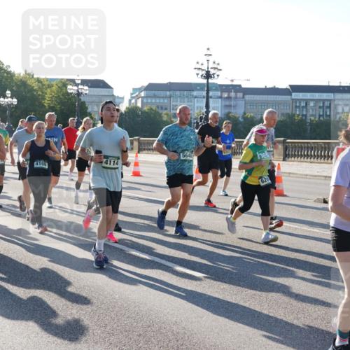 07.09.2025 - BARMER Alsterlauf Yannick Fuchs http://msf.ph/oto/8732975 07.09.2025 09:05:59 Laufen 003, 4113, 4108, 6302, 5646, 4114, 626, 553 meine-sportfotos.de