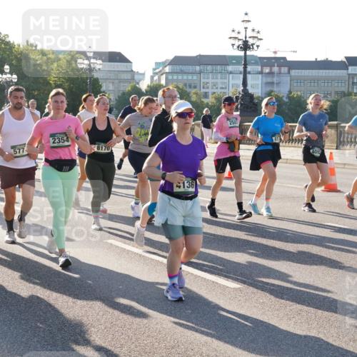 07.09.2025 - BARMER Alsterlauf Yannick Fuchs http://msf.ph/oto/8733024 07.09.2025 09:06:04 Laufen 5872, 484, 3390, 577, 2354, 8170, 136, 2587, 4092, 2504 meine-sportfotos.de