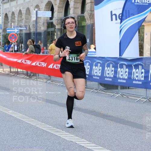 07.09.2025 - BARMER Alsterlauf Strokosch-Dieckow http://msf.ph/oto/8733032 07.09.2025 10:21:28 Ziel 2281, 2336, 2337, 2706, 3091, 3183, 3227, 3312, 3313, 3547, 3635, 4029, 4437, 5030, 5235, 5959 meine-sportfotos.de