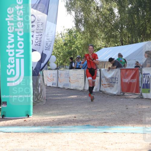 07.09.2025 - 19. Norderstedt Triathlon Luisa Fischer http://msf.ph/oto/8733036 07.09.2025 16:10:26 Ziel 1404 meine-sportfotos.de