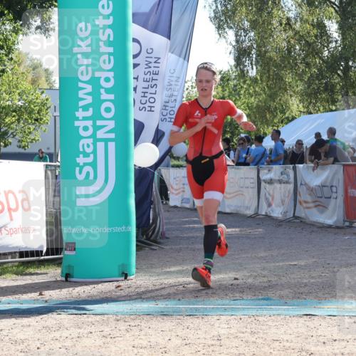 07.09.2025 - 19. Norderstedt Triathlon Luisa Fischer http://msf.ph/oto/8733044 07.09.2025 16:10:27 Ziel 1404 meine-sportfotos.de