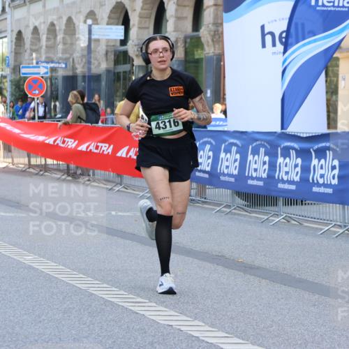 07.09.2025 - BARMER Alsterlauf Strokosch-Dieckow http://msf.ph/oto/8733045 07.09.2025 10:21:28 Ziel 2281, 2336, 2337, 2706, 3091, 3183, 3227, 3312, 3313, 3547, 3635, 4029, 4437, 5030, 5235, 5959 meine-sportfotos.de