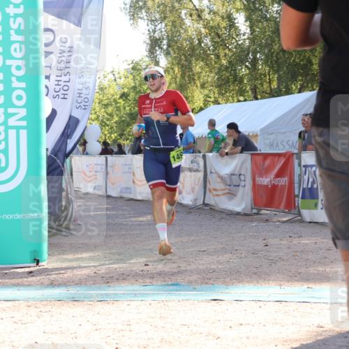07.09.2025 - 19. Norderstedt Triathlon Luisa Fischer http://msf.ph/oto/8733053 07.09.2025 16:10:43 Ziel 1496 meine-sportfotos.de