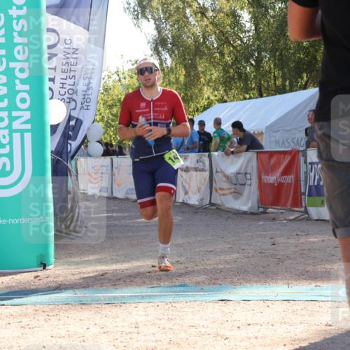 07.09.2025 - 19. Norderstedt Triathlon Luisa Fischer http://msf.ph/oto/8733055 07.09.2025 16:10:43 Ziel 1496 meine-sportfotos.de