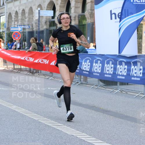 07.09.2025 - BARMER Alsterlauf Strokosch-Dieckow http://msf.ph/oto/8733060 07.09.2025 10:21:28 Ziel 2281, 2336, 2337, 2706, 3091, 3183, 3227, 3312, 3313, 3547, 3635, 4029, 4437, 5030, 5235, 5959 meine-sportfotos.de