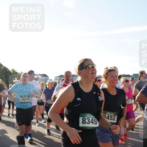 07.09.2025 - BARMER Alsterlauf Yannick Fuchs http://msf.ph/oto/8733064 07.09.2025 09:06:23 Laufen 5402, 5105, 3010, 8285, 36, 8349, 3452, 5173, 173 meine-sportfotos.de