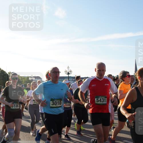 07.09.2025 - BARMER Alsterlauf Yannick Fuchs http://msf.ph/oto/8733078 07.09.2025 09:06:24 Laufen 4502, 5402, 411, 34, 105, 3010, 3289, 5431, 585, 581 meine-sportfotos.de