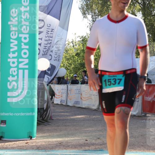 07.09.2025 - 19. Norderstedt Triathlon Luisa Fischer http://msf.ph/oto/8733105 07.09.2025 16:11:38 Ziel 1537 meine-sportfotos.de