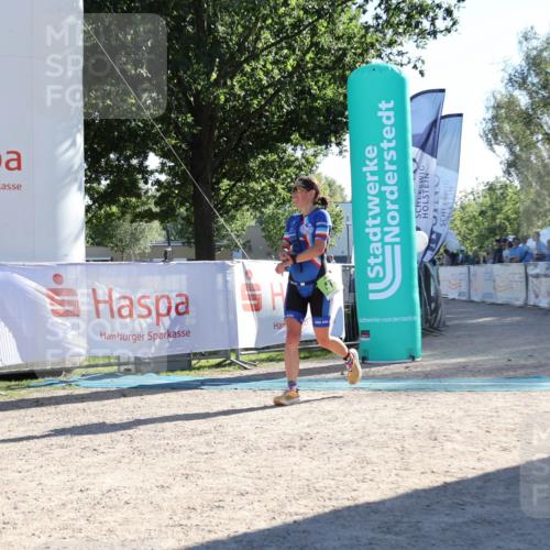 07.09.2025 - 19. Norderstedt Triathlon Luisa Fischer http://msf.ph/oto/8733116 07.09.2025 16:12:06 Ziel 478 meine-sportfotos.de