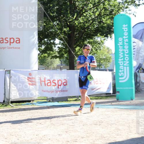 07.09.2025 - 19. Norderstedt Triathlon Luisa Fischer http://msf.ph/oto/8733117 07.09.2025 16:12:06 Ziel 478 meine-sportfotos.de