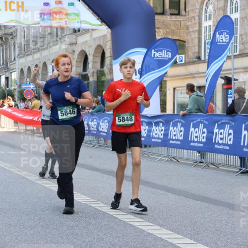 07.09.2025 - BARMER Alsterlauf Strokosch-Dieckow http://msf.ph/oto/8733142 07.09.2025 10:21:19 Ziel 2115, 2281, 2336, 2337, 2706, 3183, 3189, 3227, 3312, 3313, 3547, 3635, 3779, 3780, 3887, 3965, 4029, 4167, 4233, 4234, 5959 meine-sportfotos.de