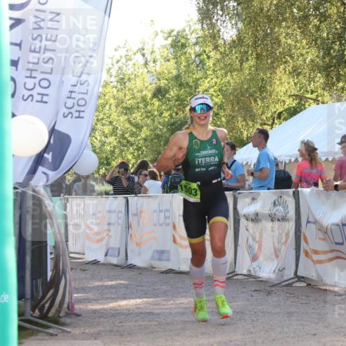 07.09.2025 - 19. Norderstedt Triathlon Luisa Fischer http://msf.ph/oto/8733146 07.09.2025 16:13:47 Ziel 1503 meine-sportfotos.de