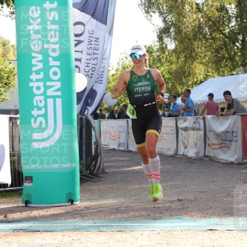 07.09.2025 - 19. Norderstedt Triathlon Luisa Fischer http://msf.ph/oto/8733151 07.09.2025 16:13:48 Ziel 1503 meine-sportfotos.de
