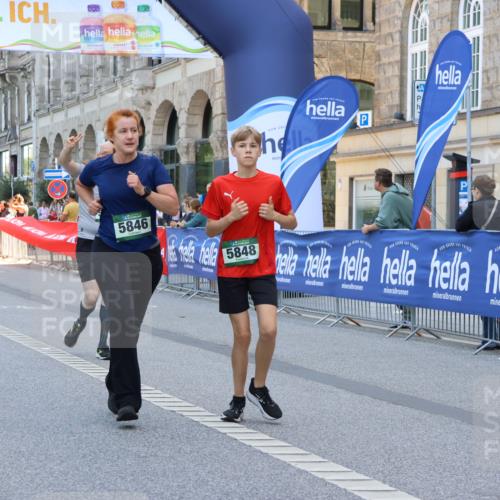 07.09.2025 - BARMER Alsterlauf Strokosch-Dieckow http://msf.ph/oto/8733156 07.09.2025 10:21:19 Ziel 2115, 2281, 2336, 2337, 2706, 3183, 3189, 3227, 3312, 3313, 3547, 3635, 3779, 3780, 3887, 3965, 4029, 4167, 4233, 4234, 5959 meine-sportfotos.de