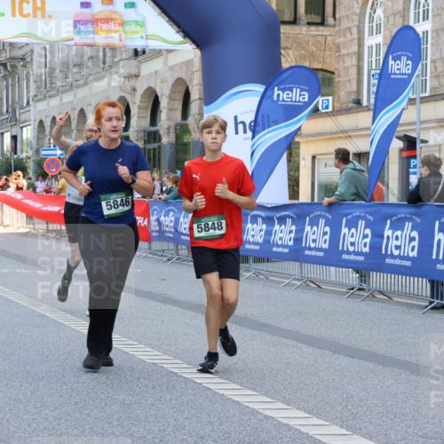 07.09.2025 - BARMER Alsterlauf Strokosch-Dieckow http://msf.ph/oto/8733172 07.09.2025 10:21:19 Ziel 2115, 2281, 2336, 2337, 2706, 3183, 3189, 3227, 3312, 3313, 3547, 3635, 3779, 3780, 3887, 3965, 4029, 4167, 4233, 4234, 5959 meine-sportfotos.de
