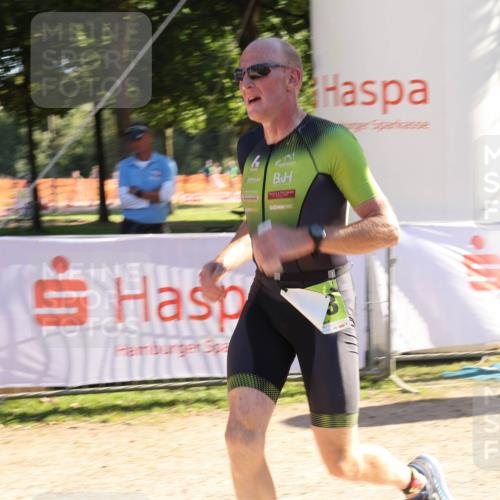 07.09.2025 - 19. Norderstedt Triathlon Luisa Fischer http://msf.ph/oto/8733202 07.09.2025 16:15:45 Ziel 1483 meine-sportfotos.de