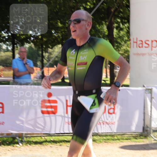 07.09.2025 - 19. Norderstedt Triathlon Luisa Fischer http://msf.ph/oto/8733203 07.09.2025 16:15:45 Ziel 1483 meine-sportfotos.de