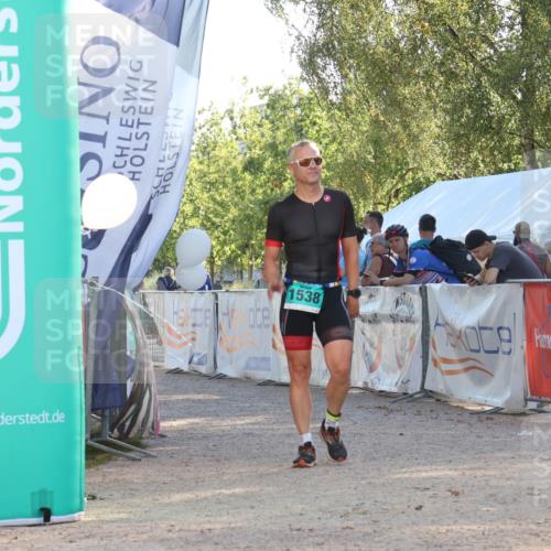 07.09.2025 - 19. Norderstedt Triathlon Luisa Fischer http://msf.ph/oto/8733214 07.09.2025 16:16:48 Ziel 1538 meine-sportfotos.de