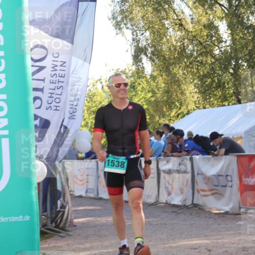 07.09.2025 - 19. Norderstedt Triathlon Luisa Fischer http://msf.ph/oto/8733220 07.09.2025 16:16:51 Ziel 1538 meine-sportfotos.de