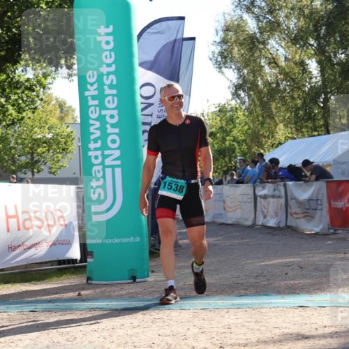 07.09.2025 - 19. Norderstedt Triathlon Luisa Fischer http://msf.ph/oto/8733226 07.09.2025 16:16:53 Ziel 1538 meine-sportfotos.de