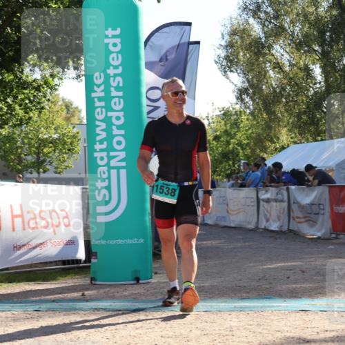 07.09.2025 - 19. Norderstedt Triathlon Luisa Fischer http://msf.ph/oto/8733227 07.09.2025 16:16:53 Ziel 1538 meine-sportfotos.de