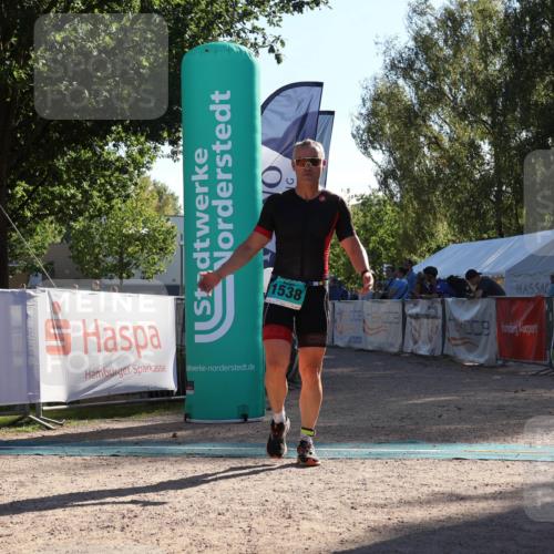 07.09.2025 - 19. Norderstedt Triathlon Luisa Fischer http://msf.ph/oto/8733228 07.09.2025 16:16:54 Ziel 1538 meine-sportfotos.de