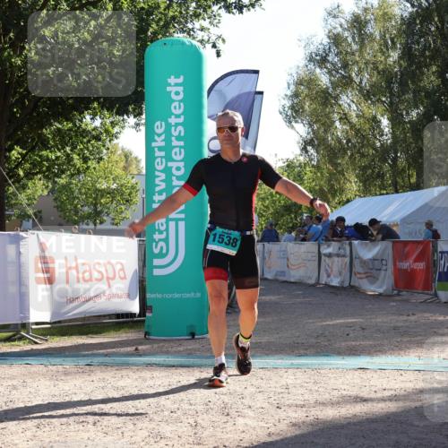 07.09.2025 - 19. Norderstedt Triathlon Luisa Fischer http://msf.ph/oto/8733230 07.09.2025 16:16:54 Ziel 1538 meine-sportfotos.de
