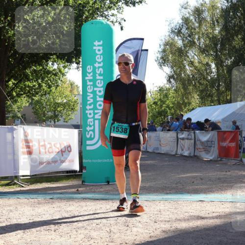 07.09.2025 - 19. Norderstedt Triathlon Luisa Fischer http://msf.ph/oto/8733232 07.09.2025 16:16:54 Ziel 1538 meine-sportfotos.de