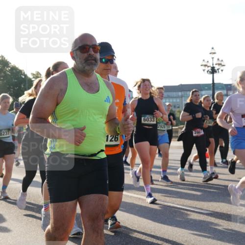 07.09.2025 - BARMER Alsterlauf Yannick Fuchs http://msf.ph/oto/8733234 07.09.2025 09:06:43 Laufen 8237, 126, 6033, 2928, 5361, 3987, 2983 meine-sportfotos.de