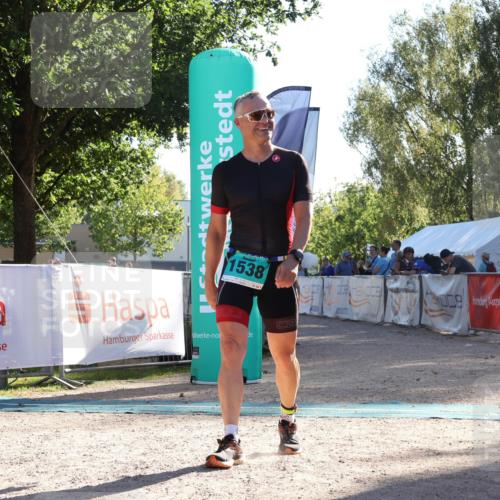 07.09.2025 - 19. Norderstedt Triathlon Luisa Fischer http://msf.ph/oto/8733239 07.09.2025 16:16:55 Ziel 1538 meine-sportfotos.de
