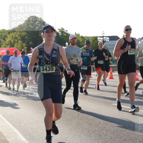 07.09.2025 - BARMER Alsterlauf Yannick Fuchs http://msf.ph/oto/8733267 07.09.2025 09:06:45 Laufen 2469, 255, 5563, 81, 3435, 8021, 5816, 5315, 709, 36, 8237 meine-sportfotos.de