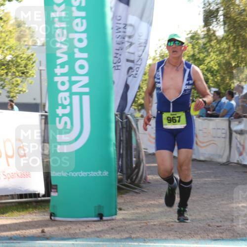 07.09.2025 - 19. Norderstedt Triathlon Luisa Fischer http://msf.ph/oto/8733300 07.09.2025 16:17:17 Ziel 444, 967 meine-sportfotos.de