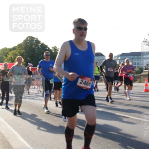 07.09.2025 - BARMER Alsterlauf Yannick Fuchs http://msf.ph/oto/8733323 07.09.2025 09:06:48 Laufen 2469 meine-sportfotos.de