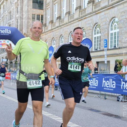 07.09.2025 - BARMER Alsterlauf Strokosch-Dieckow http://msf.ph/oto/8733356 07.09.2025 10:21:08 Ziel 2090, 2115, 3189, 3354, 3355, 3547, 3635, 3779, 3780, 3887, 3965, 3994, 4167, 4233, 4234, 5224, 5233, 5623, 5625, 5916 meine-sportfotos.de