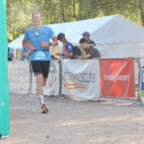 07.09.2025 - 19. Norderstedt Triathlon Luisa Fischer http://msf.ph/oto/8733371 07.09.2025 16:19:48 Ziel 1408 meine-sportfotos.de